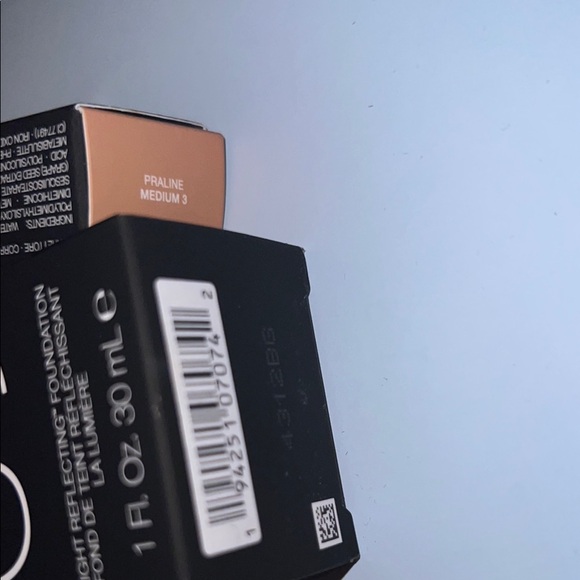 NARS foundation, blush and concealer, full size - Picture 4 of 5